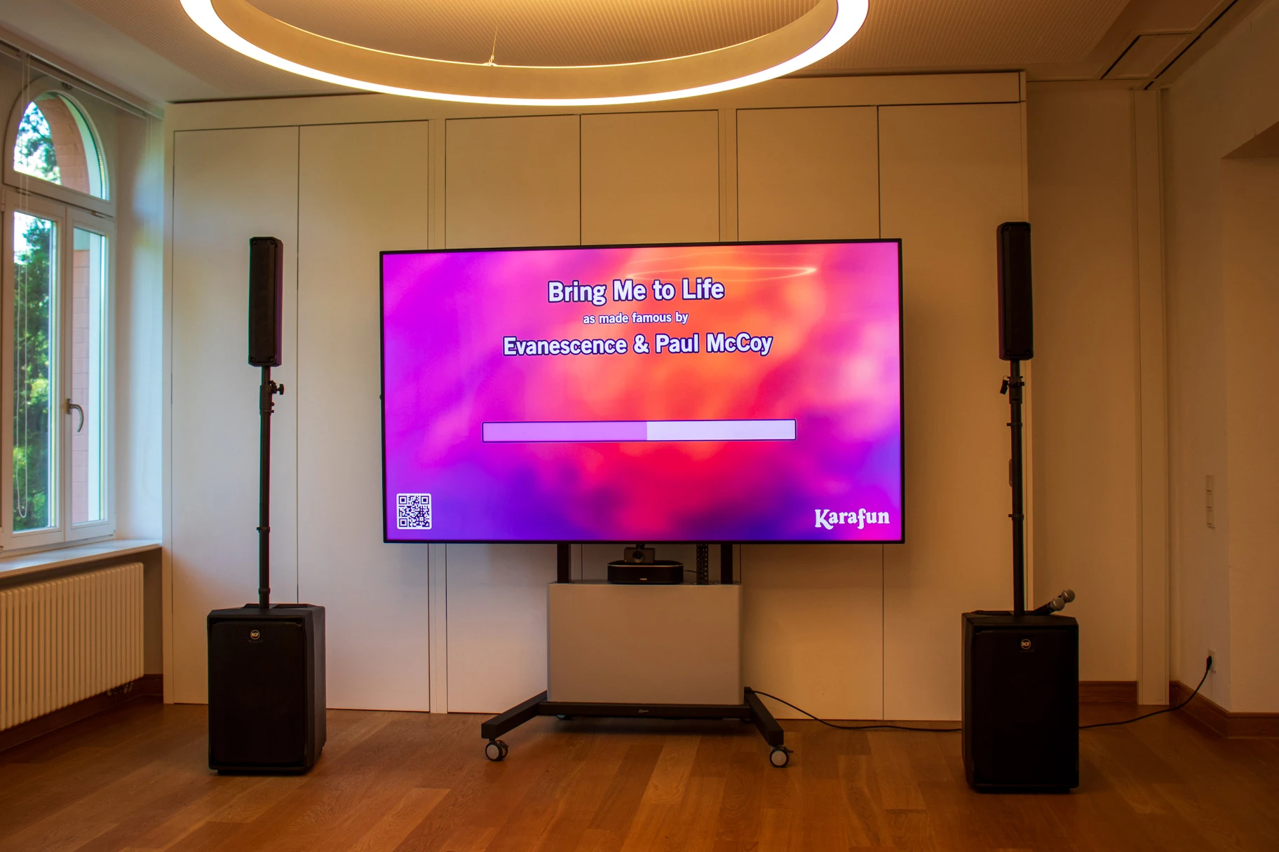 Karaoke in der Bella Vista auf Schloss Marbach